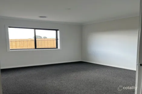 Property photo of 16 Silvertop Street Lucknow VIC 3875