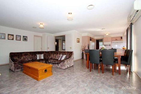 Property photo of 2 Bradworth Street Craigieburn VIC 3064