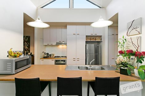 Property photo of 15 Theodore Terrace Berwick VIC 3806