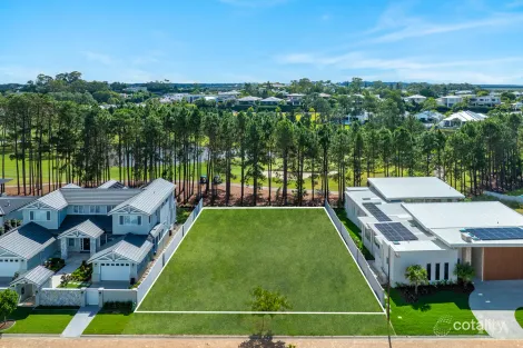 1823 Pinehurst Dr, Hope Island, QLD 4212