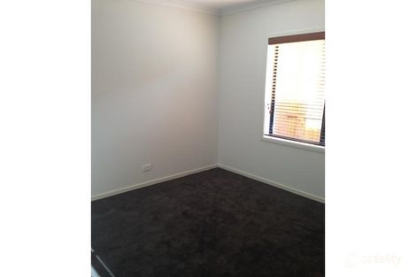 Property photo of 31 Beachside Crescent Point Cook VIC 3030