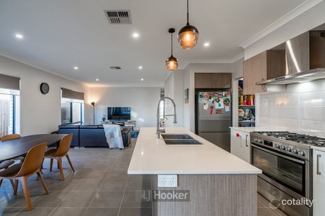 Property photo of 11 Mount Huntley Street Park Ridge QLD 4125