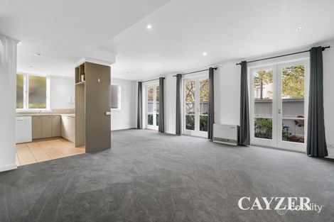 Property photo of 6 Capistrano Place Port Melbourne VIC 3207