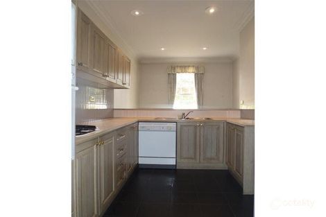 Property photo of 1/1A Carnarvon Road Caulfield North VIC 3161