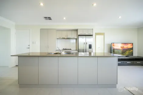 Property photo of 4/27 Barfield Road Hammond Park WA 6164