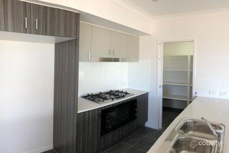 Property photo of 16 Wyperfeld Crescent South Ripley QLD 4306