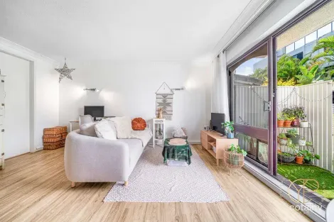 Property photo of 3/44 Alexandra Parade Maroochydore QLD 4558