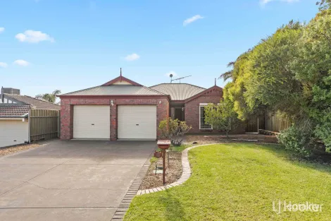 18 Mander Cres, Craigmore, SA 5114