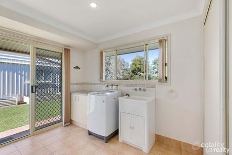 353 Honeyeater Dr, Walligan, QLD 4655