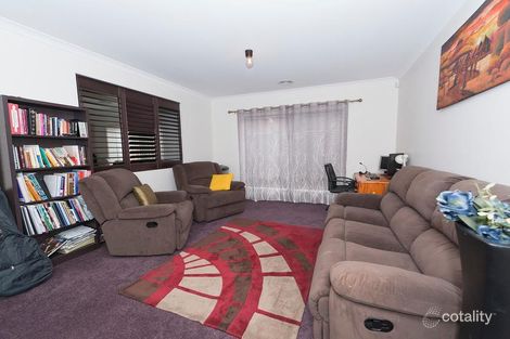 Property photo of 11 Jasper Grove Greenvale VIC 3059