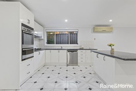 1 Nile Pl, Kearns, NSW 2558