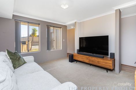 Property photo of 16 Rocklands Loop Carramar WA 6031