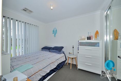 Property photo of 17 Bronzite Road Treeby WA 6164