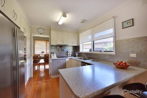 Property photo of 98 King Arthur Drive Glen Waverley VIC 3150