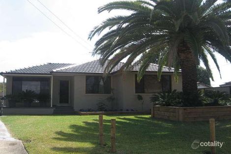 15 Flinders St, Fairfield West, NSW 2165