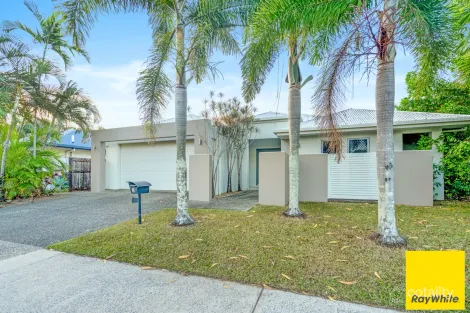 Property photo of 2 Oakville Parade Trinity Park QLD 4879
