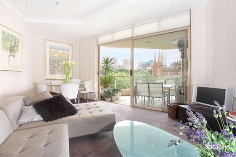 902/63 Crown St, Woolloomooloo, NSW 2011