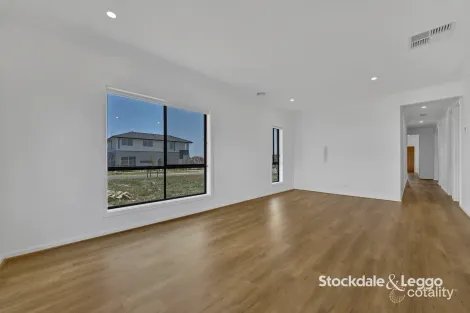 Property photo of 20 Uxbridge Street Werribee VIC 3030