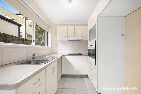 Property photo of 40 Warren Street St Lucia QLD 4067