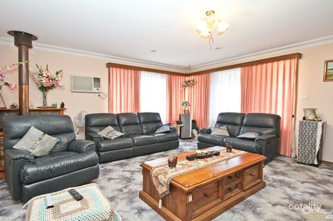 Property photo of 5 Park Avenue Caves Beach NSW 2281