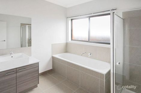 Property photo of 33 Stringyleaf Street Botanic Ridge VIC 3977