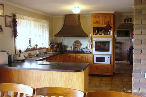 Property photo of 239 North Harcourt Road Harcourt North VIC 3453