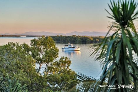 Property photo of 10 Emily Crescent Macleay Island QLD 4184