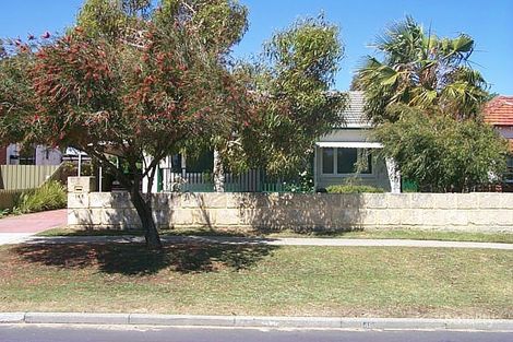 146 Gildercliffe St, Scarborough, WA 6019