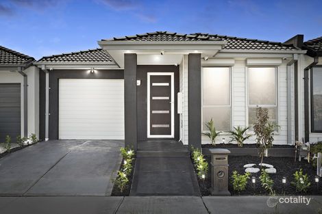 Property photo of 10 Chetwynd Grove Wollert VIC 3750