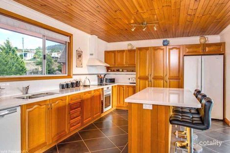 Property photo of 33 Chardonnay Drive Berriedale TAS 7011