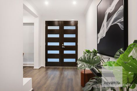 Property photo of 2 Honey Flower Way Greenvale VIC 3059