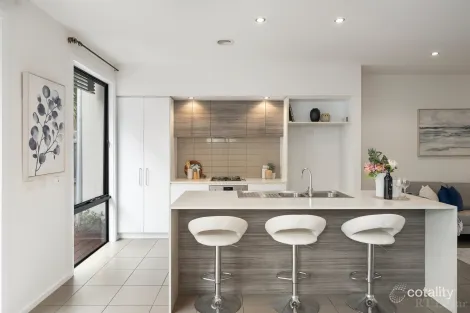 Property photo of 4 Burn Nar Look Drive Burwood VIC 3125