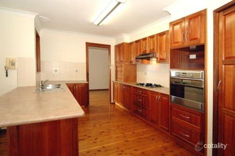 Property photo of 25 Ben Nevis Road Farmborough Heights NSW 2526