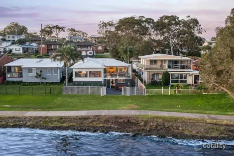 Property photo of 154 Scenic Drive Budgewoi NSW 2262