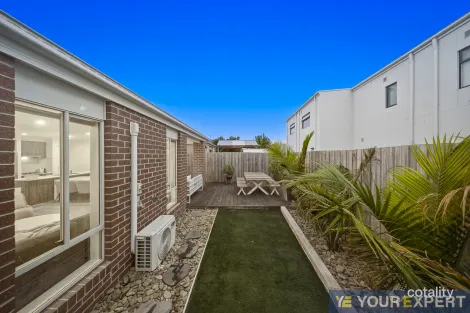 Property photo of 13 Manchester Boulevard Officer VIC 3809