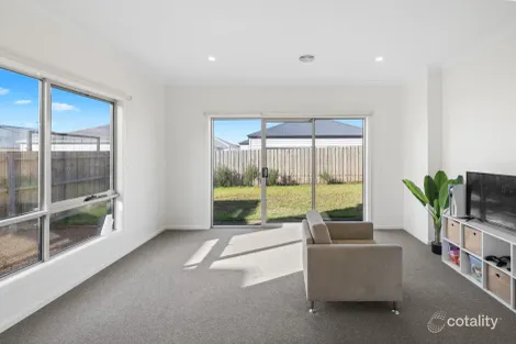 Property photo of 19 Amphitheatre Street Eynesbury VIC 3338