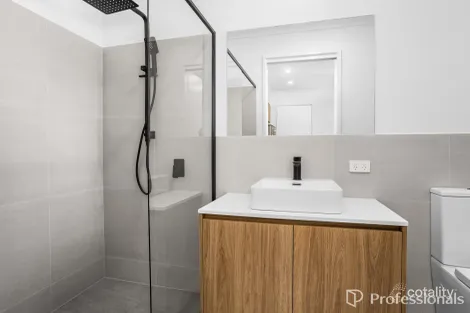 Property photo of 60 Currawong Loop Treeby WA 6164