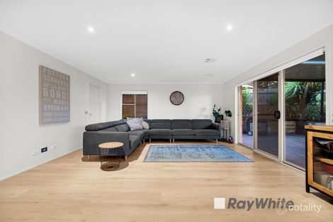 Property photo of 3 Stirling Circuit Beaconsfield VIC 3807