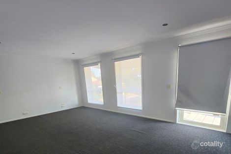 Property photo of 4 Patterson Close Caroline Springs VIC 3023