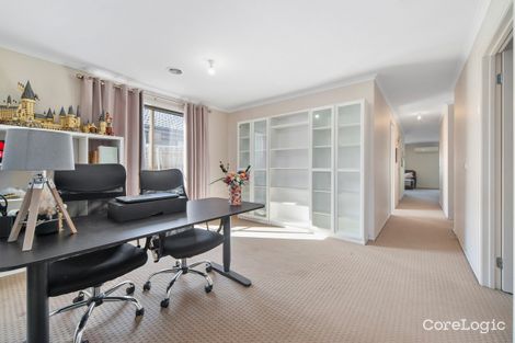 Property photo of 26 Myhaven Circuit Carrum Downs VIC 3201