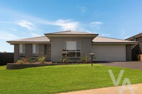 8 Mcgillivray St, Farley, NSW 2320