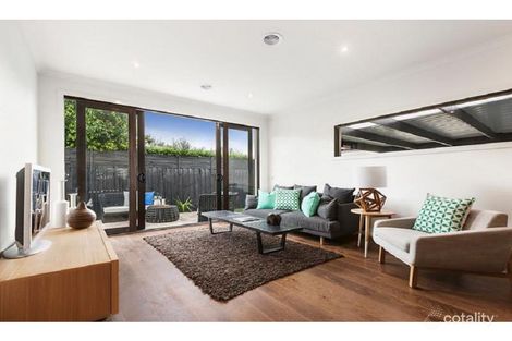 2b Edinburgh St, Hampton, VIC 3188