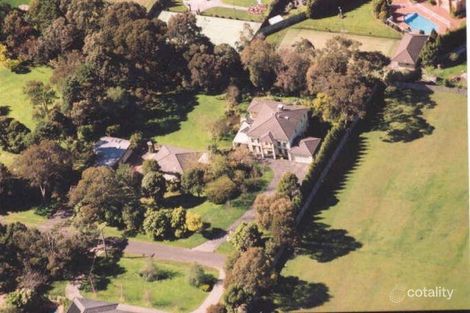 Property photo of 8 Raymond Road Rowville VIC 3178