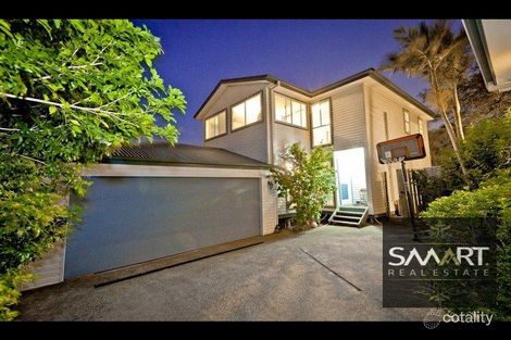 2/143 Johnston St, Southport, QLD 4215