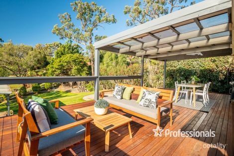 Property photo of 27 Cairncroft Avenue Launching Place VIC 3139