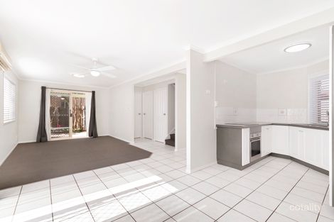 Property photo of 2/24 Cambridge Street Carina Heights QLD 4152