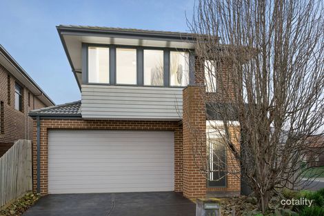 Property photo of 18 Trish Walk Werribee VIC 3030