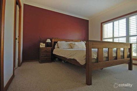 Property photo of 23 Hargrave Avenue Lloyd NSW 2650