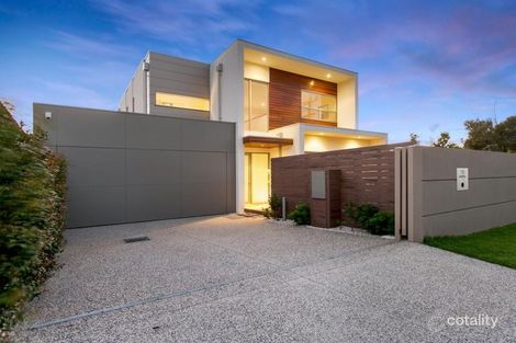 18 Hargreaves St, Mornington, VIC 3931
