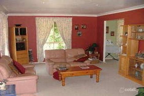 Property photo of 21 McLennan Close Robin Hill NSW 2795